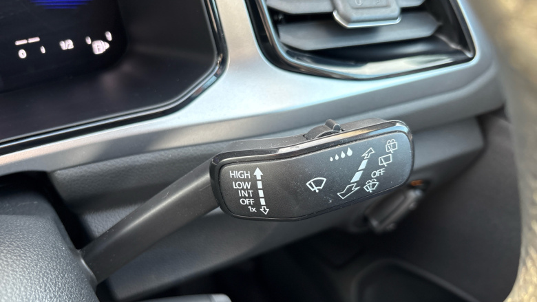 Volkswagen T-Roc 1.0 TSI Life 5dr Petrol Hatchback